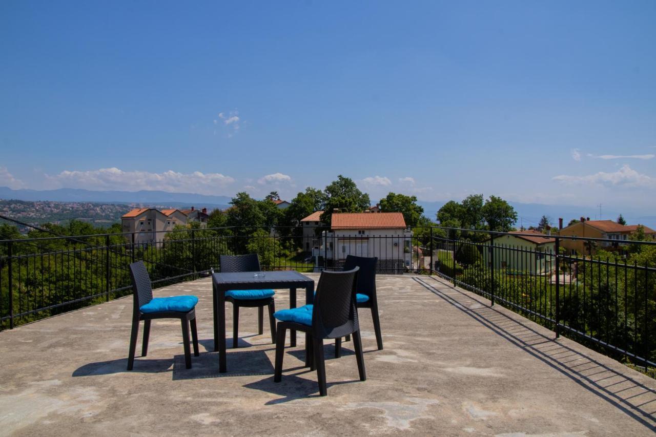 Teo Apartament *